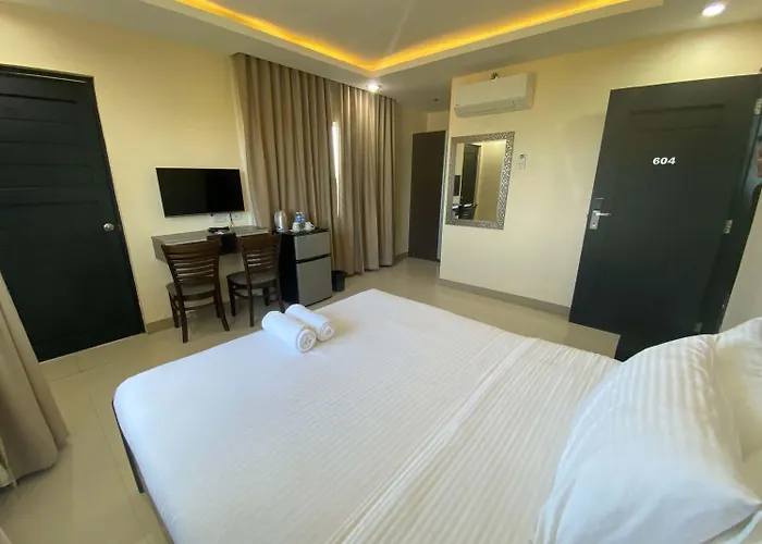 Collection O Weber Hotel