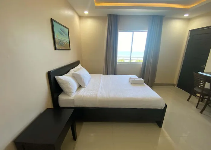 Hotel Collection O Weber 2*
